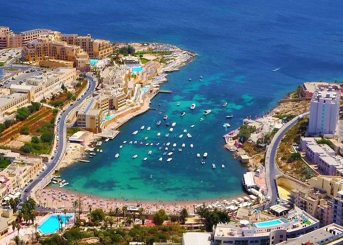 Contemporary 3br Retreat In Prime *