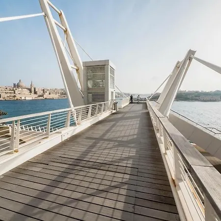 Contemporary 3br Retreat In Prime By Buena Vista Apartment Sliema