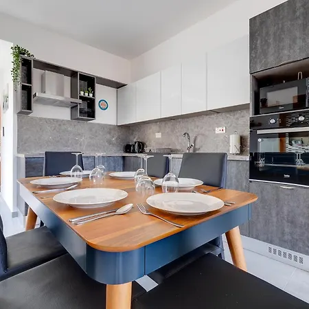 Apartment Contemporary 3br Retreat In Prime Sliema