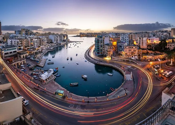 아파트 Contemporary 3br Retreat In Prime