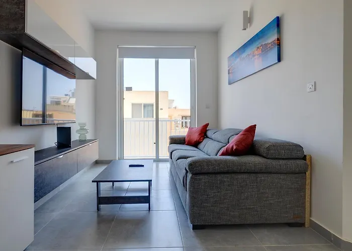 Contemporary 3br Retreat In Prime Sliema