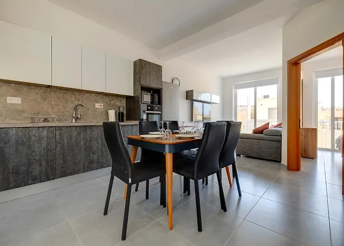 Daire Contemporary 3br Retreat In Prime