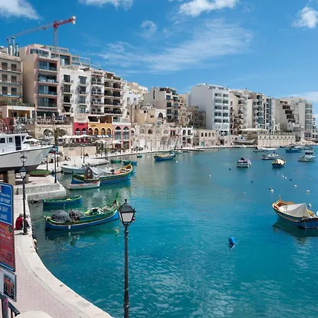 Contemporary 3br Retreat In Prime By Buena Vista